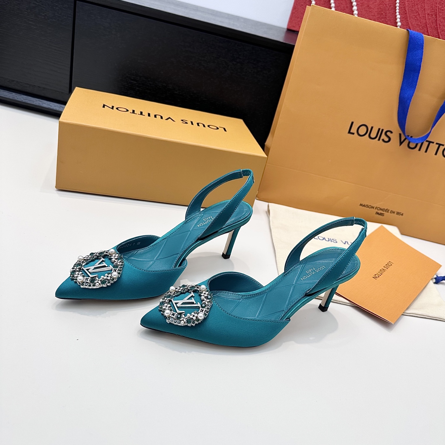 Women's high heels